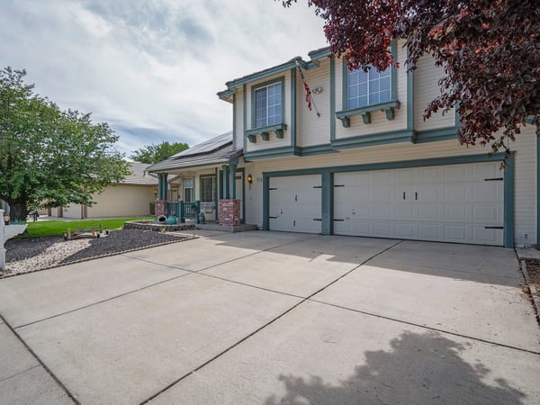 1055 Amico Dr, Sparks, NV