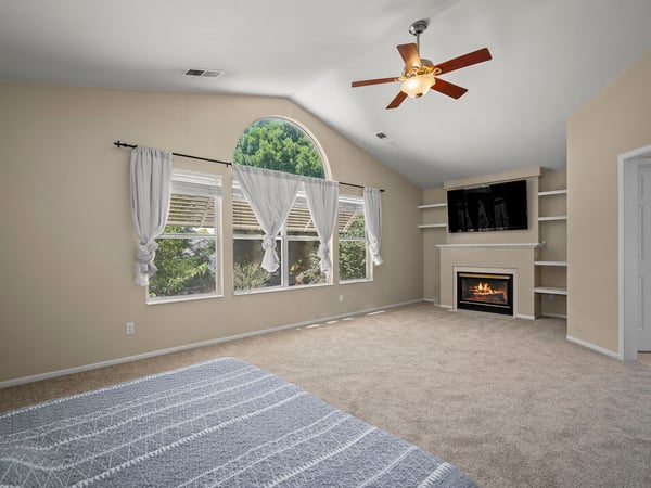 1055 Amico Dr, Sparks, NV