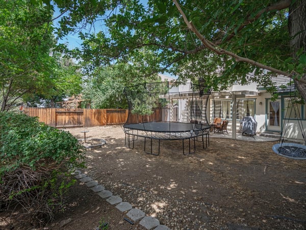 1055 Amico Dr, Sparks, NV