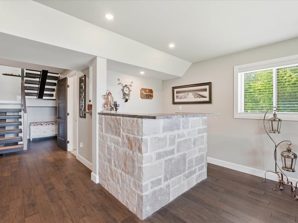 2728 County Road 3, Carrying Place, ON