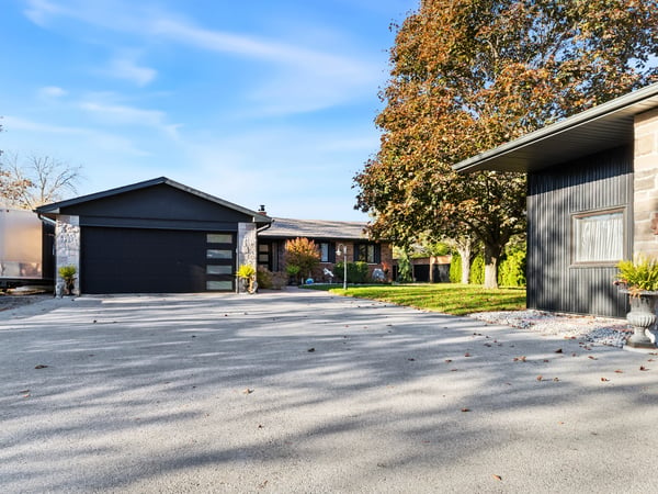 2728 County Road 3, Carrying Place, ON