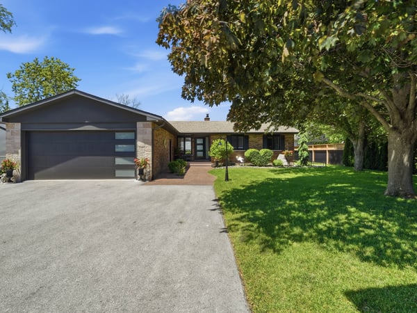 2728 County Road 3, Carrying Place, ON