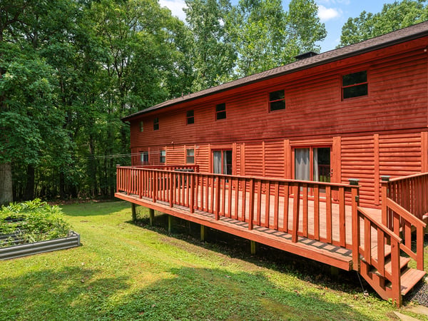 2425 Henson Dr, Marriottsville, MD