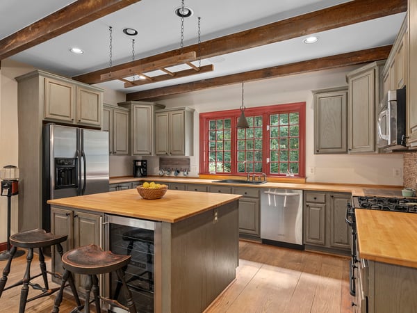 1766 Ashley Dr, Westminster, MD