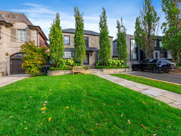 8 Ardmore Rd, Toronto, ON