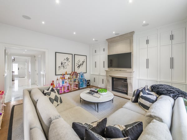 8 Ardmore Rd, Toronto, ON