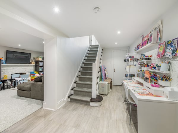 8 Ardmore Rd, Toronto, ON