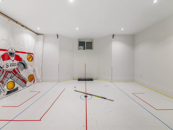 8 Ardmore Rd, Toronto, ON