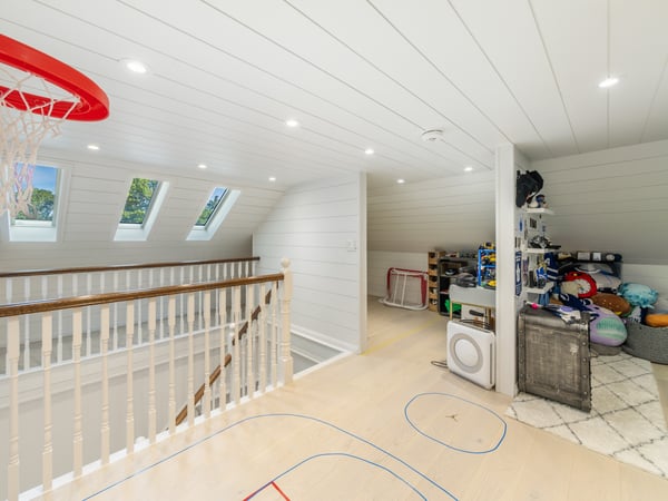 8 Ardmore Rd, Toronto, ON