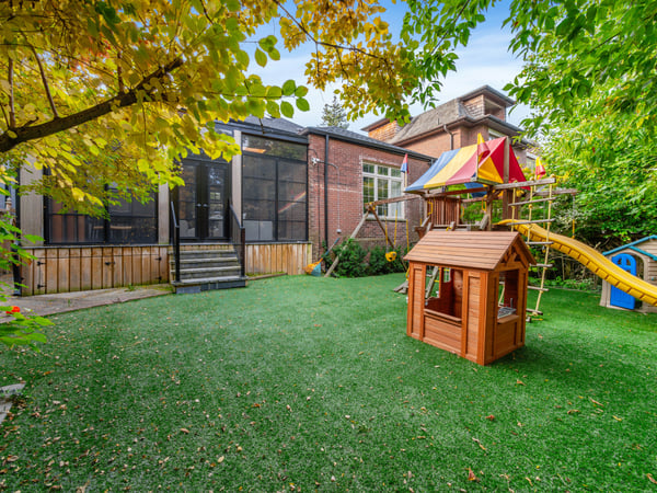 8 Ardmore Rd, Toronto, ON