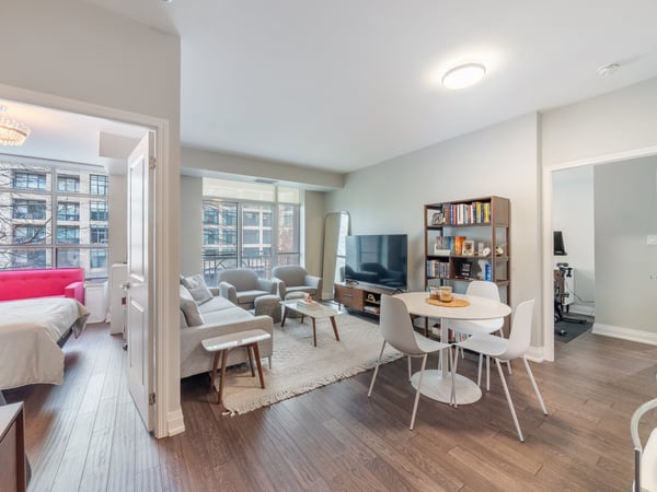 2511 Bloor St W #305, Toronto, ON