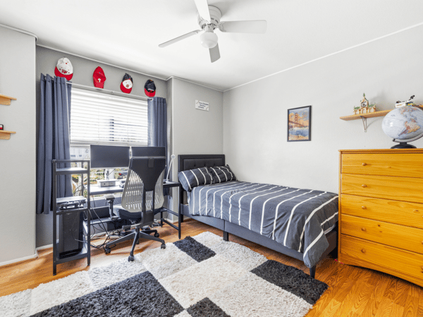 28033 Memory Lane, Valencia, CA
