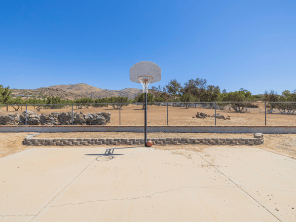 2727 Sache Street, Acton, CA