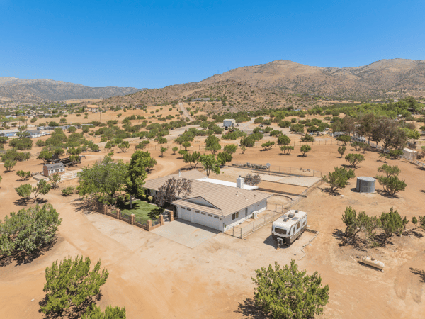 2727 Sache Street, Acton, CA