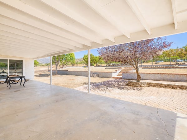 2727 Sache Street, Acton, CA