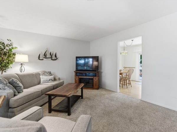 2452 Moore Place, Howell, MI