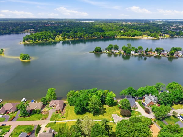 2452 Moore Place, Howell, MI