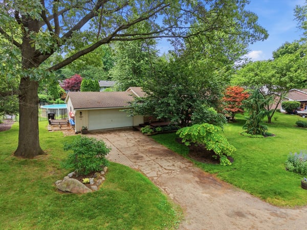 2452 Moore Place, Howell, MI