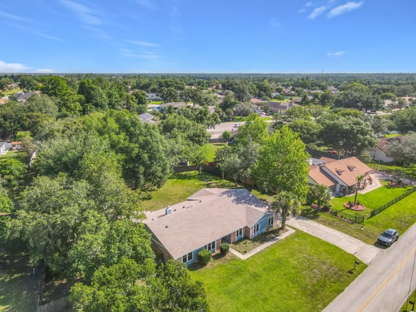 520 Summerhaven Dr, Debary, FL