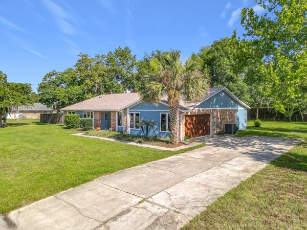 520 Summerhaven Dr, Debary, FL
