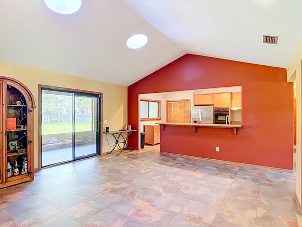 520 Summerhaven Dr, Debary, FL