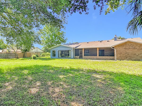 520 Summerhaven Dr, Debary, FL