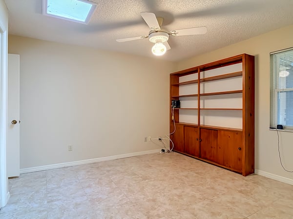 474 W Oakwood Ave, Orange City, FL
