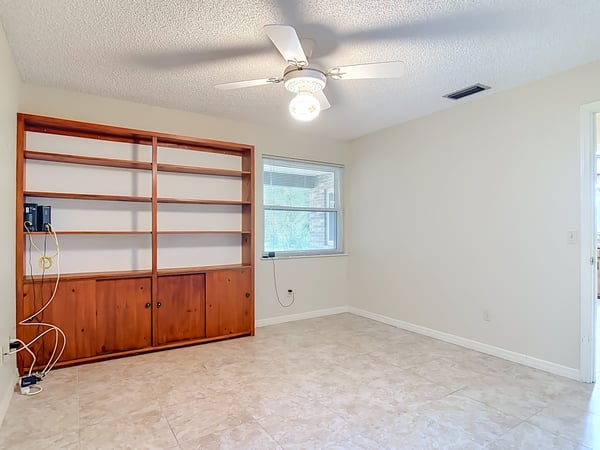 474 W Oakwood Ave, Orange City, FL
