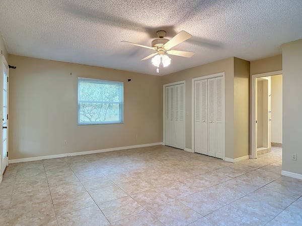 474 W Oakwood Ave, Orange City, FL