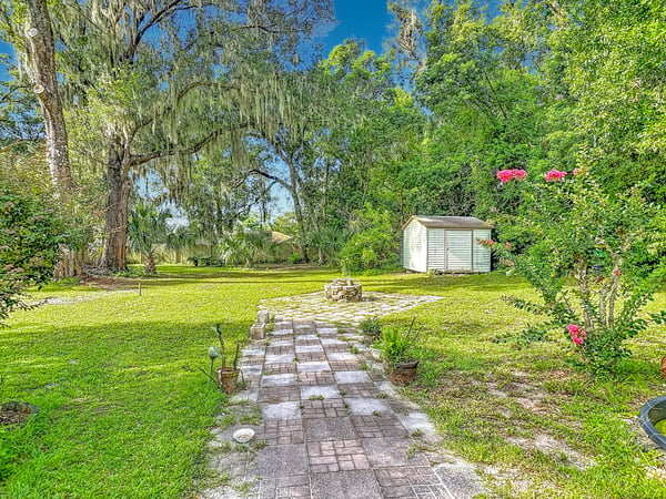 474 W Oakwood Ave, Orange City, FL