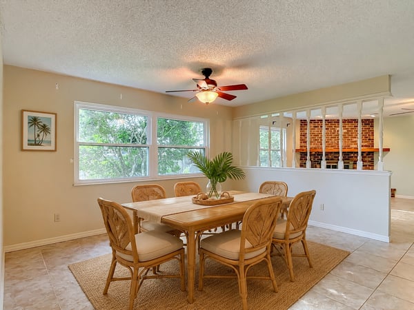 474 W Oakwood Ave, Orange City, FL