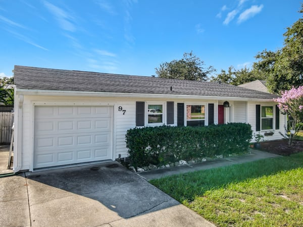 97 S Courtland Blvd, Deltona, FL