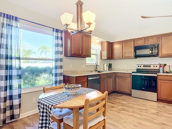 97 S Courtland Blvd, Deltona, FL