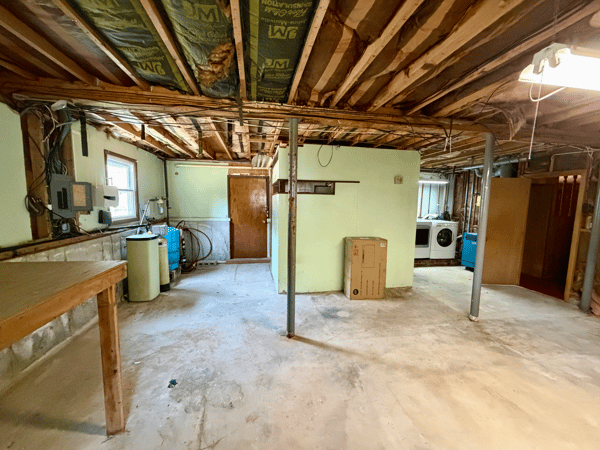 7 Keith Dr, Westport, MA