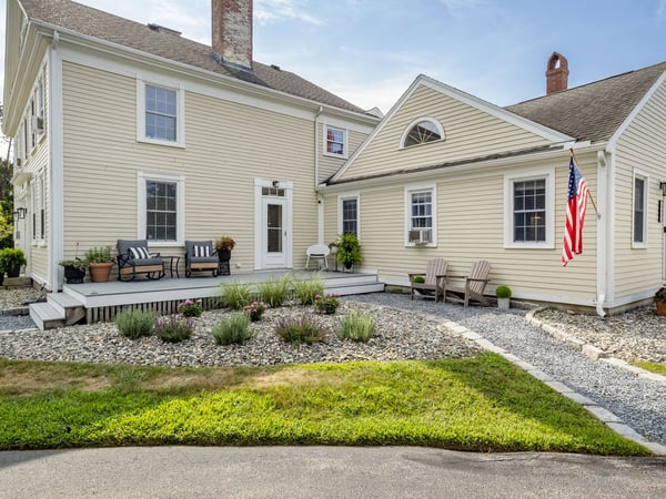 333 Winnacunnet Rd., Hampton, NH