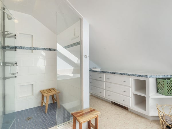 333 Winnacunnet Rd., Hampton, NH