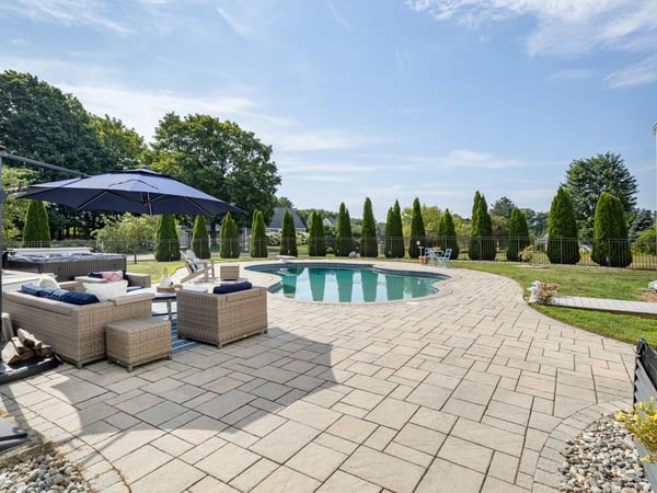 333 Winnacunnet Rd., Hampton, NH