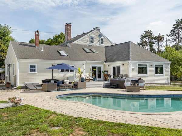 333 Winnacunnet Rd., Hampton, NH