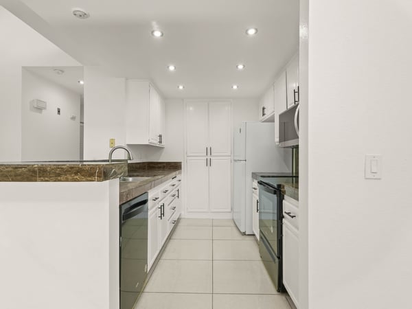 6204 Buena Vista Drive, Unit B, Newark, CA