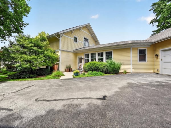 726 Somonauk St, Sycamore, IL