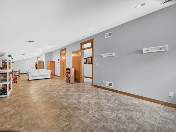726 Somonauk St, Sycamore, IL