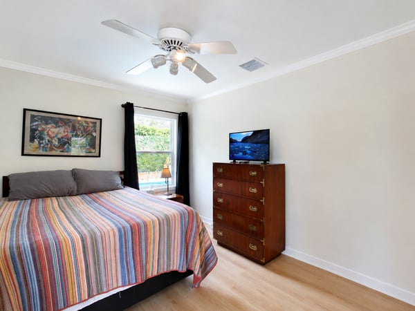 12773 La Maida St, Los Angeles, CA