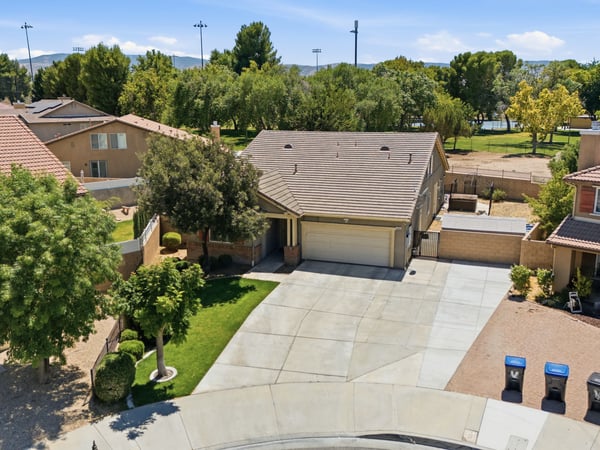 3250 W Ave K1, Lancaster, CA
