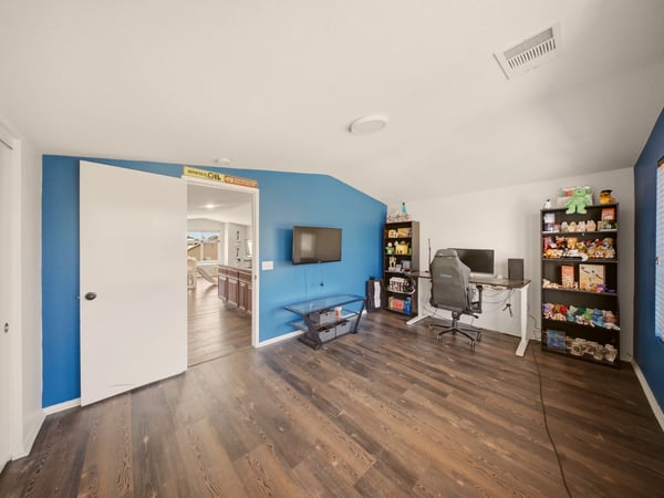 3250 W Ave K1, Lancaster, CA