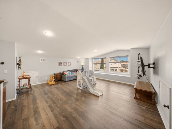3250 W Ave K1, Lancaster, CA