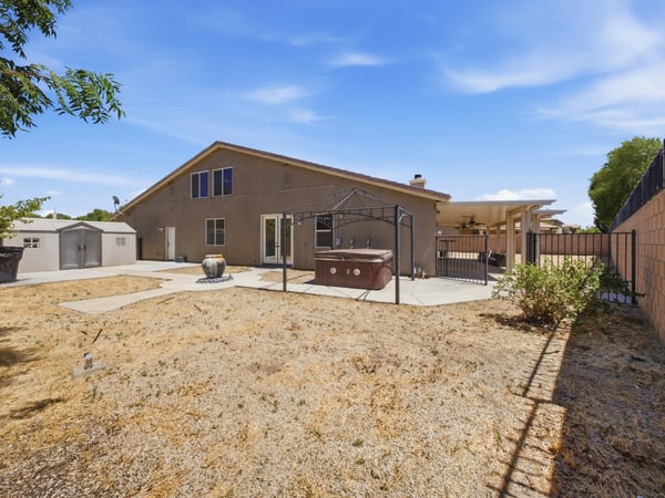 3250 W Ave K1, Lancaster, CA