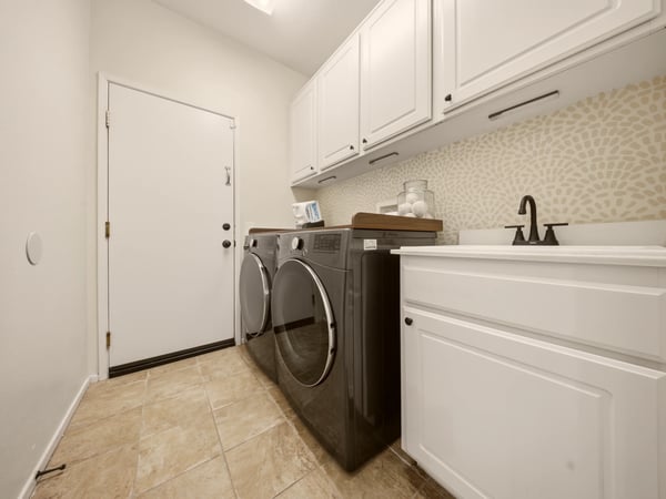3250 W Ave K1, Lancaster, CA