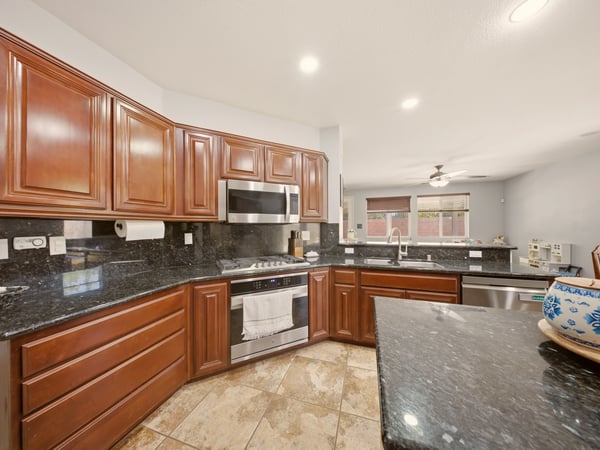 3250 W Ave K1, Lancaster, CA