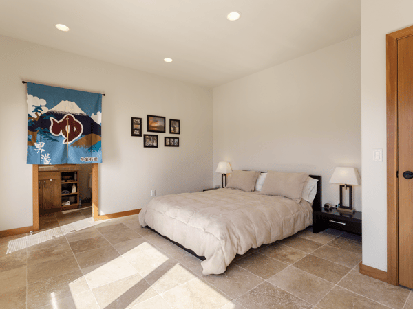 15000 Shoreline Drive, Weed, CA