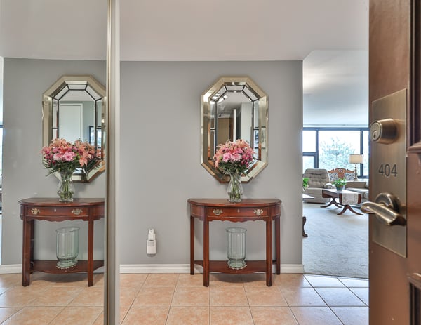 1300 Bloor Street #404, Mississauga, ON